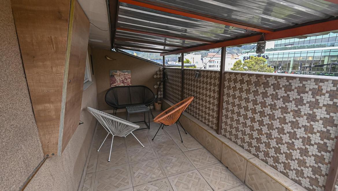 4 Bedroom Apartment On Liberty Square Tbilisi Zewnętrze zdjęcie
